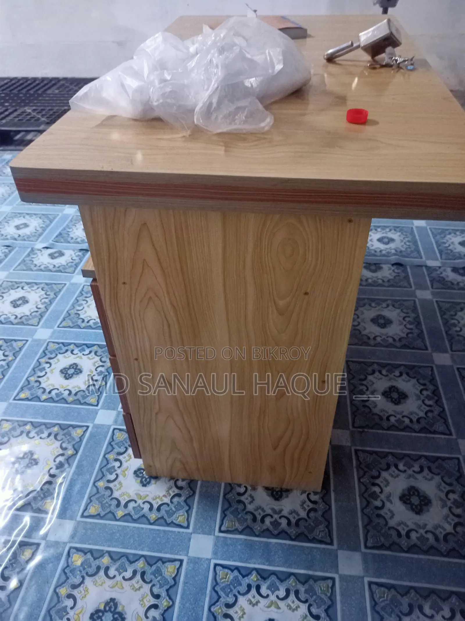 Desk Table 3.5 Ft X 2 Ft