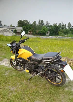 TVS Raider 125 2022 Yellow