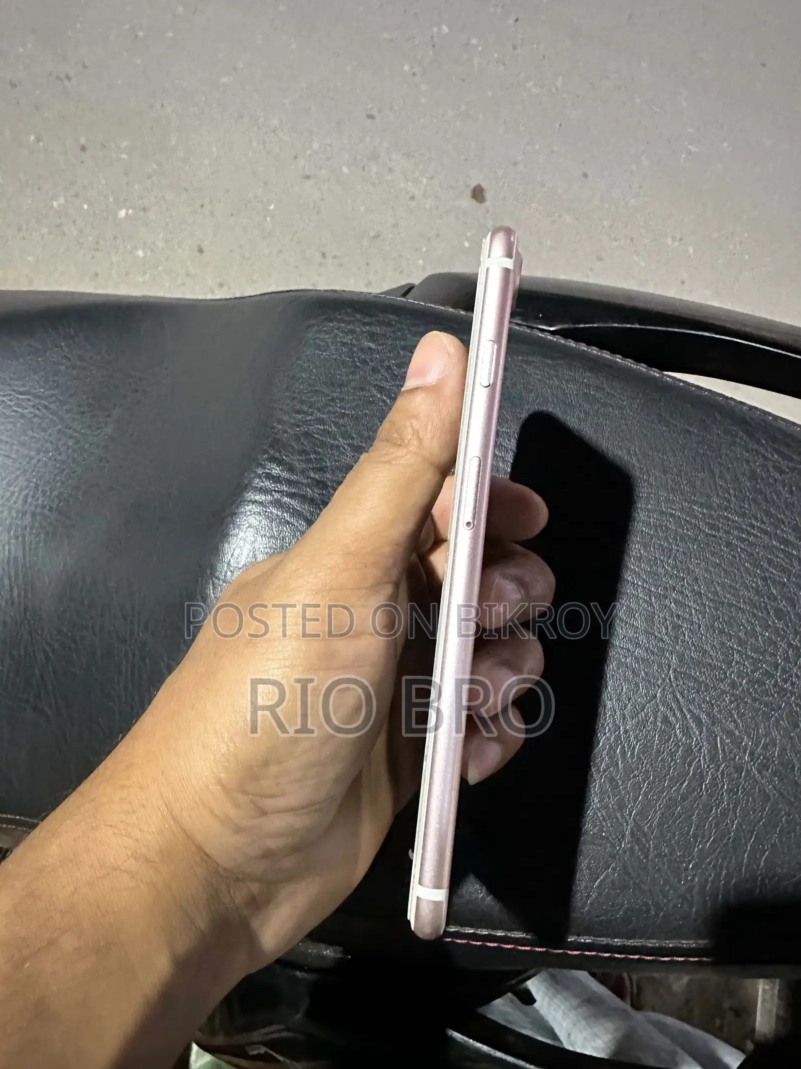 অ্যাপল আইফোন ৭ প্লাস ৩২ জিবি গোলাপি