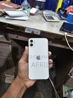 Apple iPhone 11 128 GB White