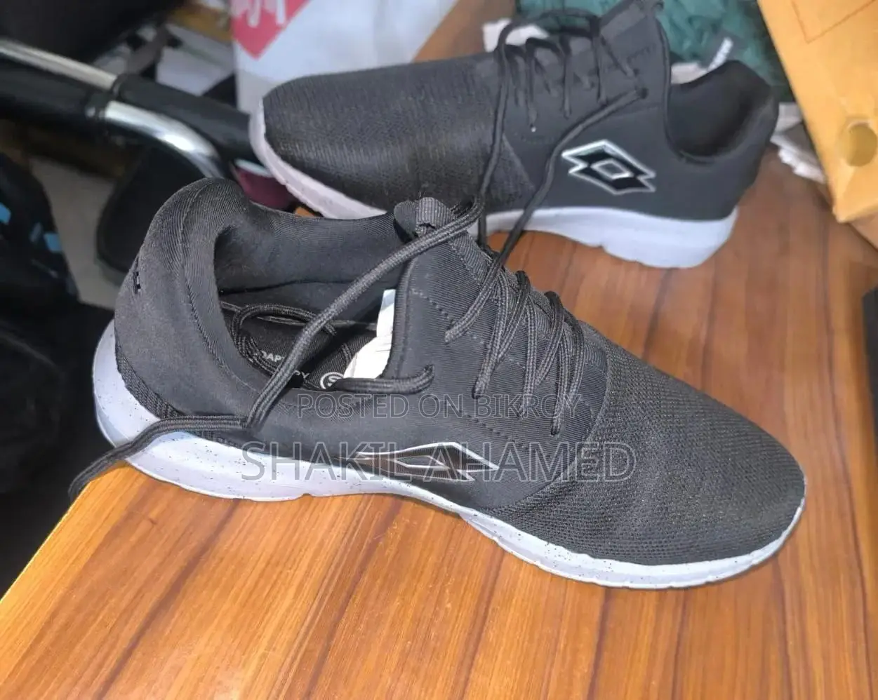 Lotto Sports Shoe