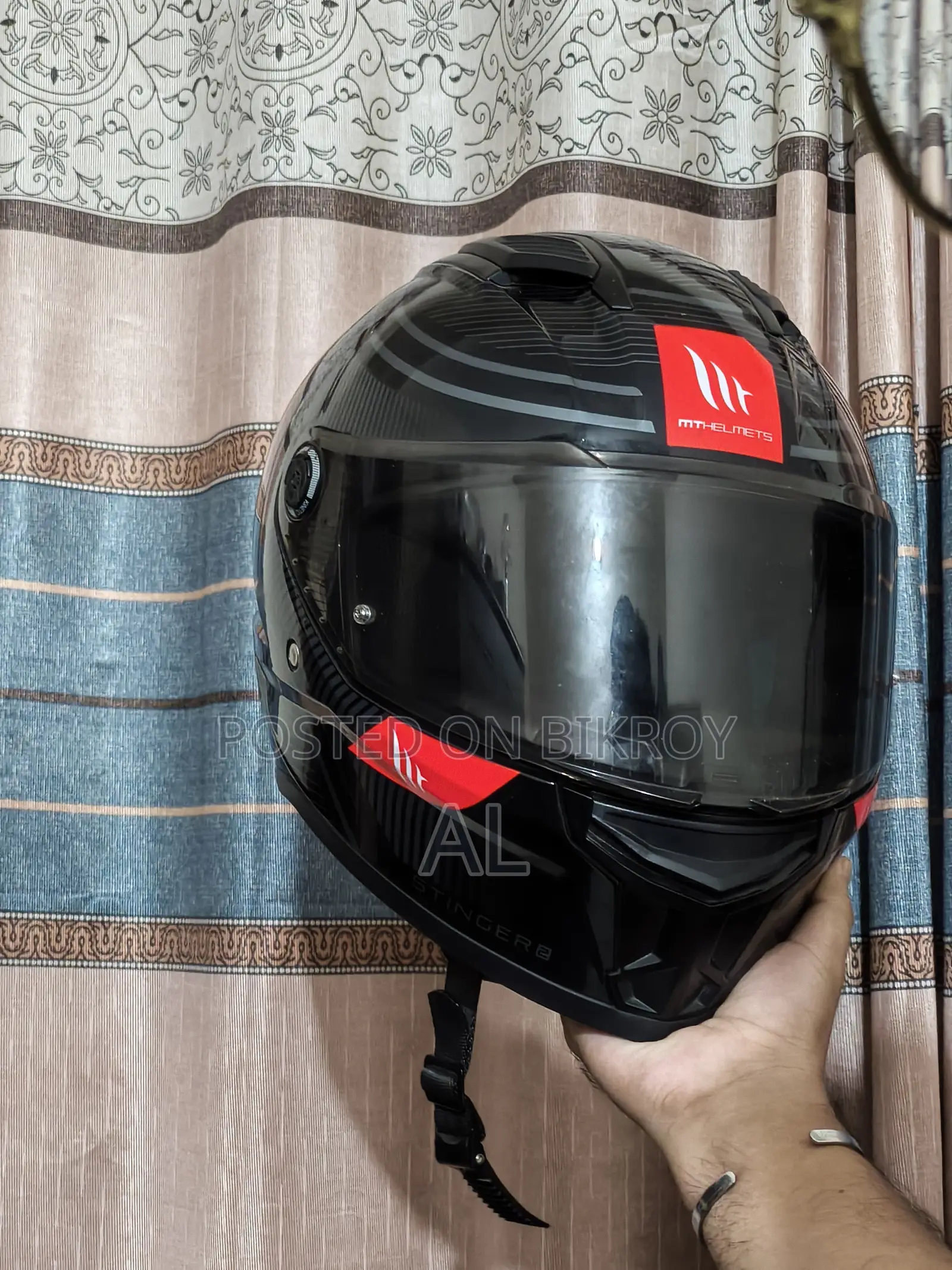 Mt Stinger 2 Carbon Gloss Black Helmet