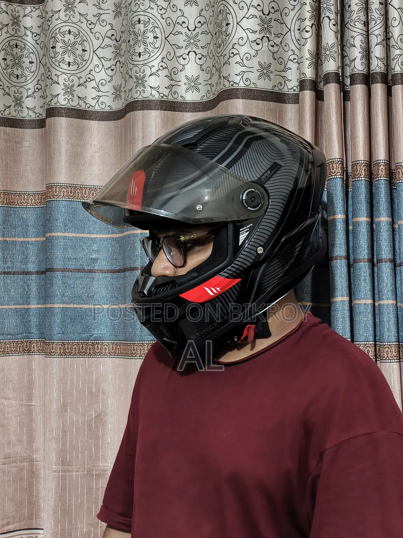 Mt Stinger 2 Carbon Gloss Black Helmet