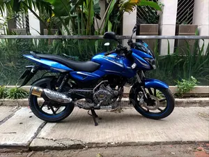 বাজাজ পালসার ১৫০ ২০১৮ নীল
