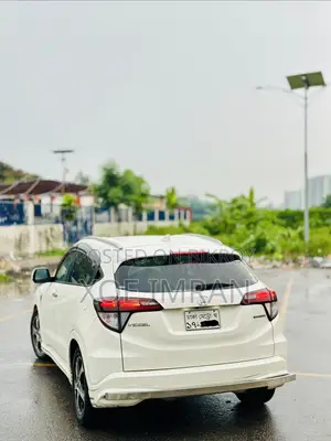Honda Vezel ১.৫ হাইব্রিড ২ডব্লিউডি ২০১৪ হোয়াইট