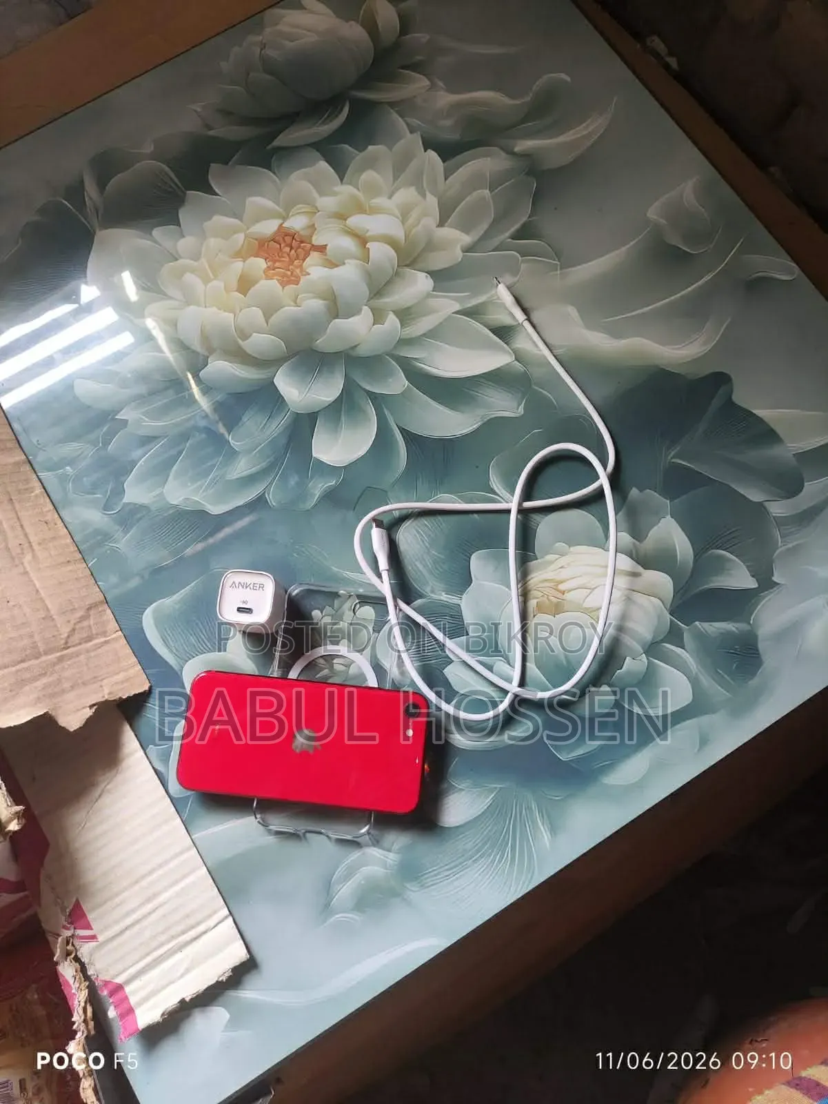 Apple iPhone SE 64 GB Red