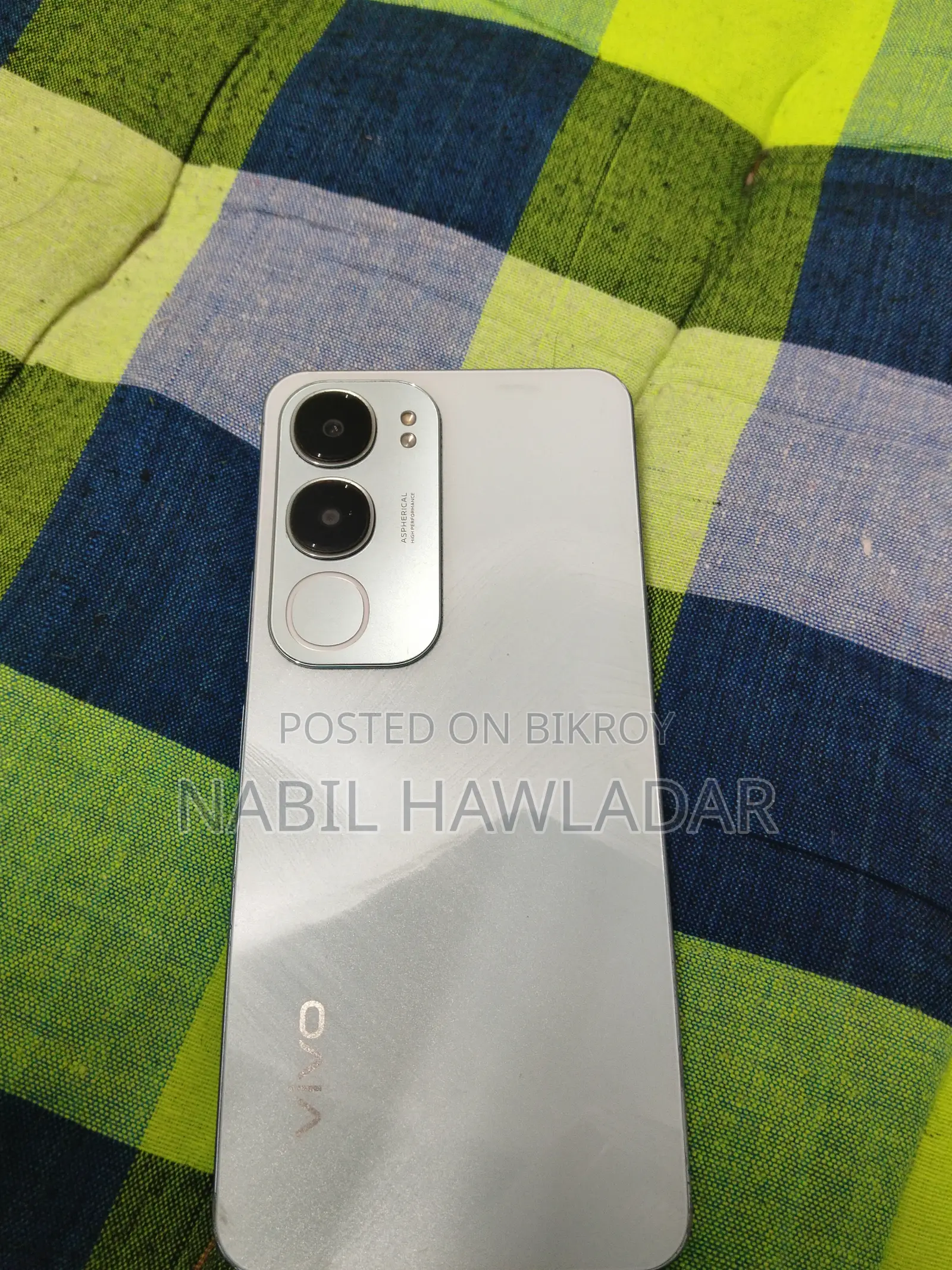 Vivo Y19s 128 GB Silver