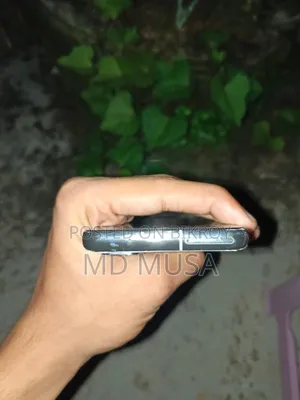 স্যামসাং গ্যালাক্সি এস২০ ১২৮ জিবি হোয়াইট
