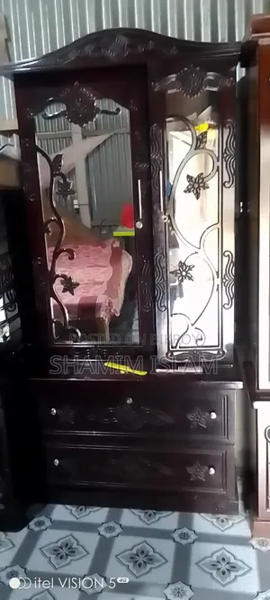 Urgent dressing table for sale (negotiable)