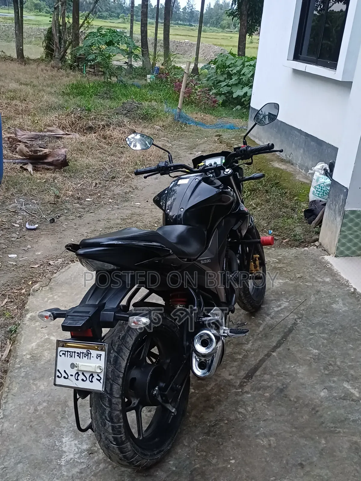সুজুকি জিক্সার মনোটোন ২০২৩ ব্ল্যাক