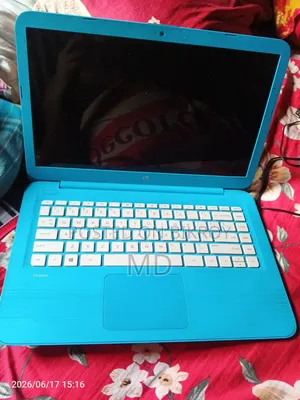 Laptop HP 14-Ep0063 4GB Intel Xeon SSD 32GB