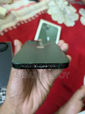 Apple iPhone 13 128 GB Green