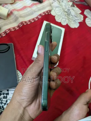 Apple iPhone 13 128 GB Green