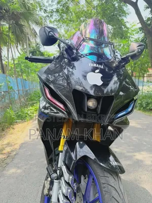 Yamaha 2025 Silver