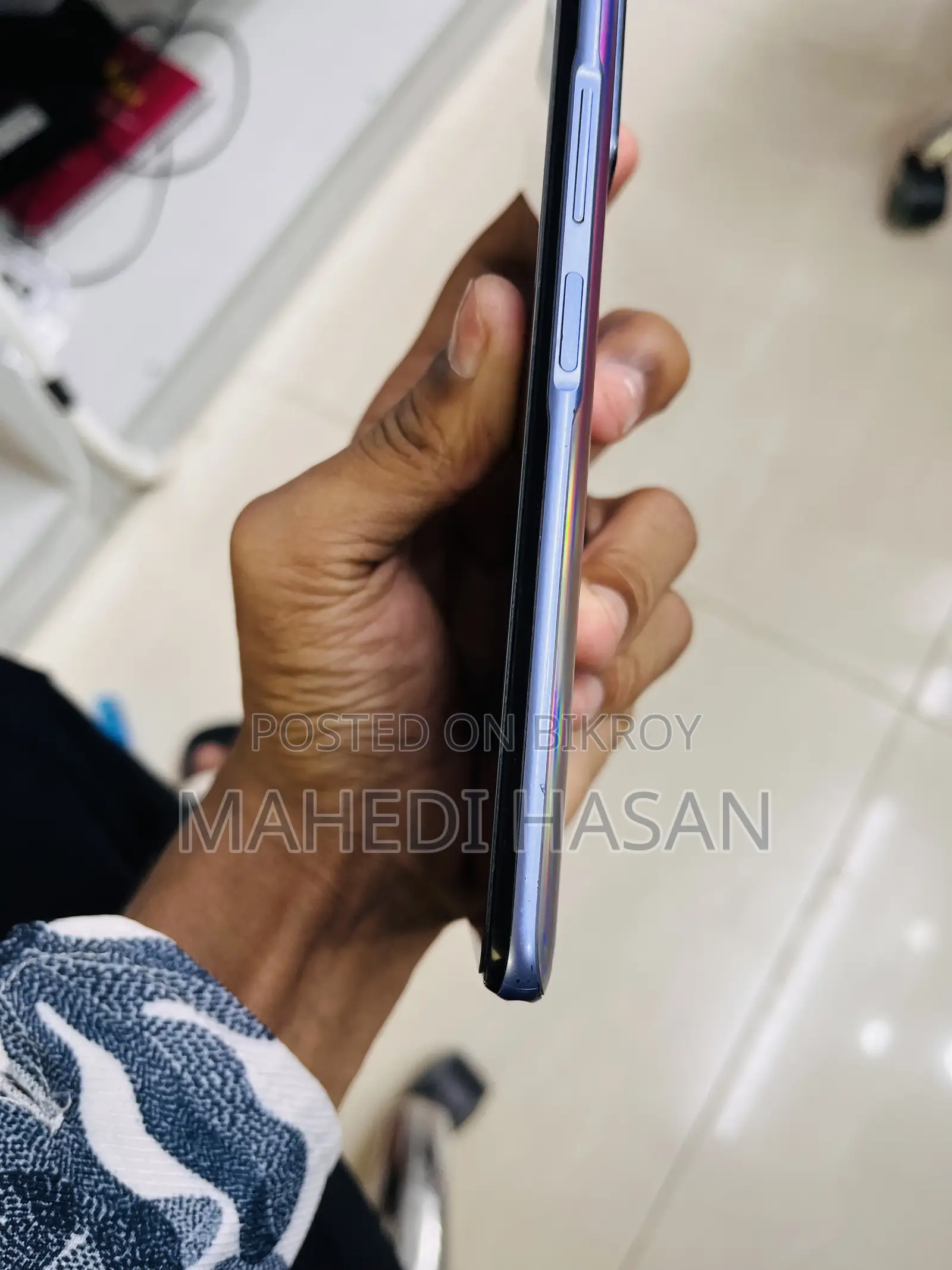 iQOO 128 GB Blue