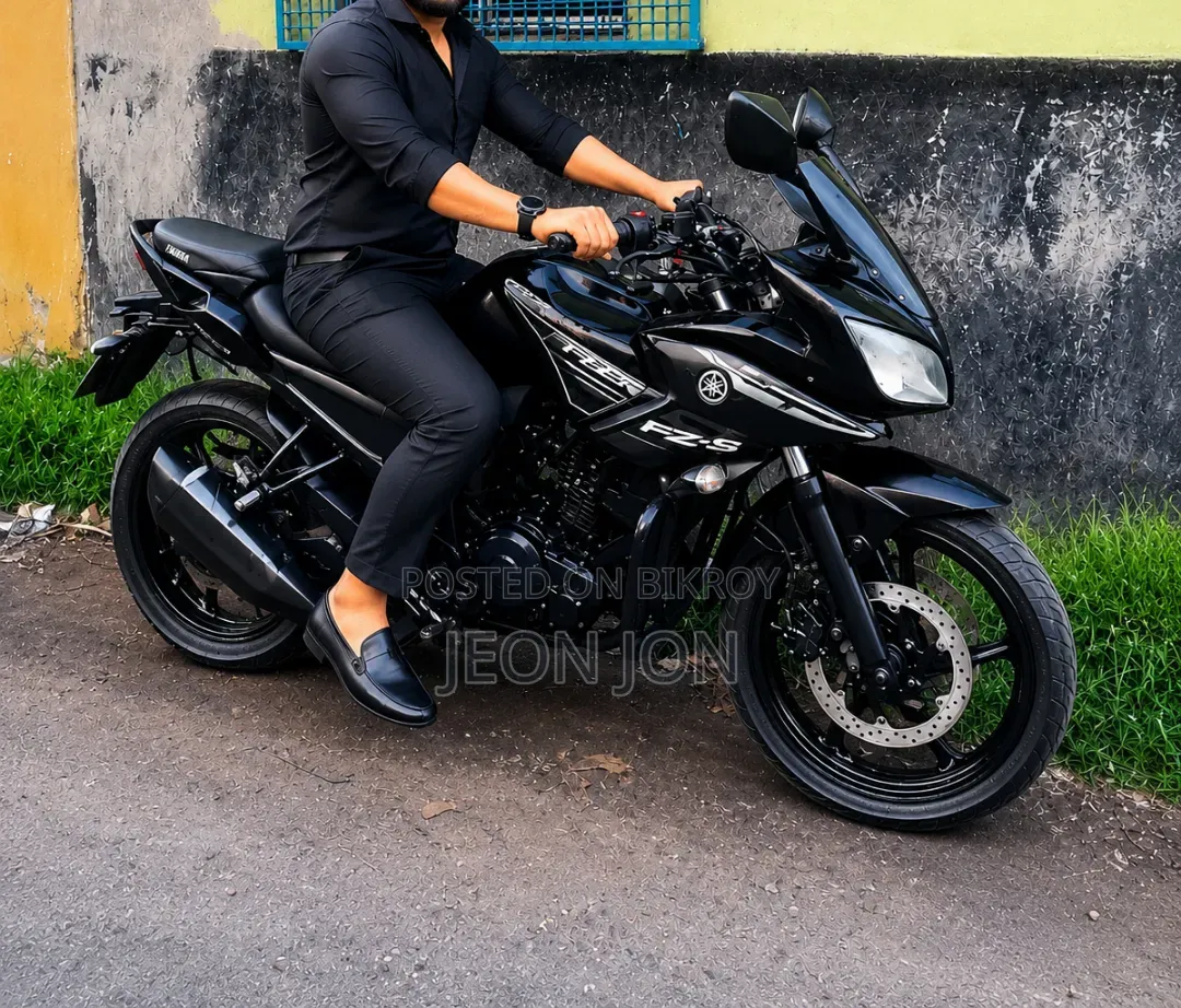 Yamaha 2013 Black