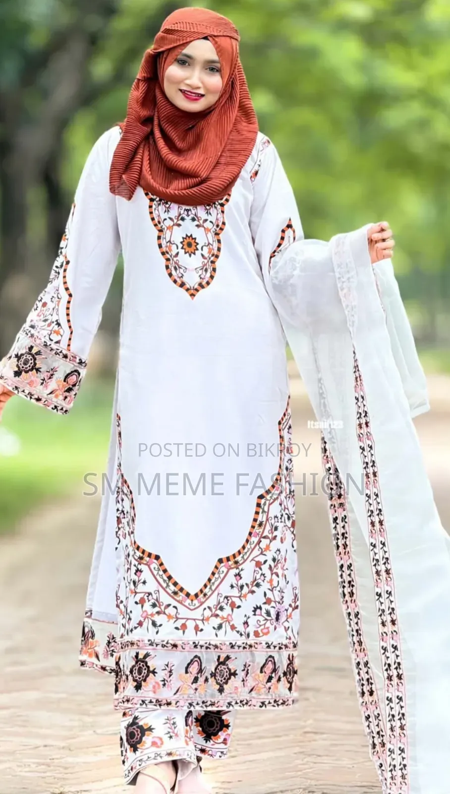 এমব্রয়ডারি থ্রি পিস