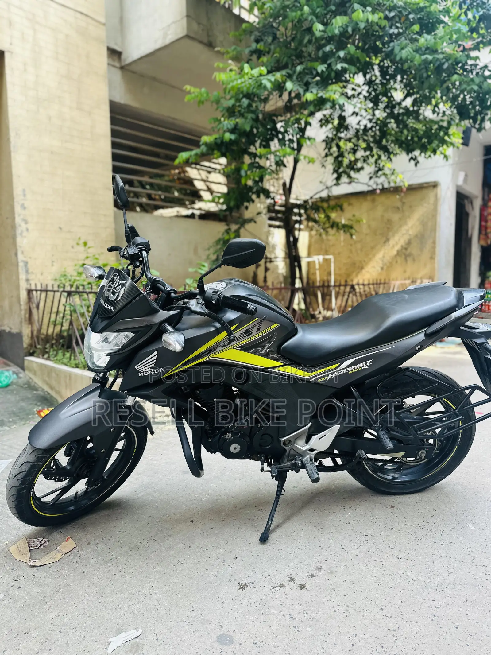 Honda Hornet 2021 Green