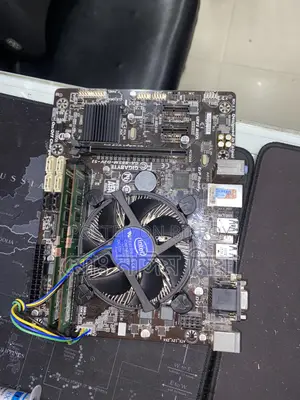 Desktop Computer Gigabyte GB-BKi3A-7100 4GB Intel Core I3 HDD 1T