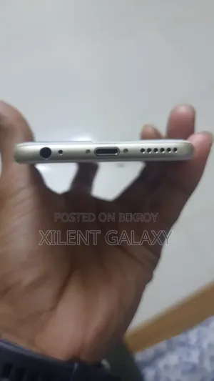 Apple iPhone 6 64 GB White