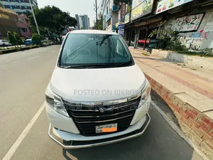 Toyota Noah 2014 Pearl