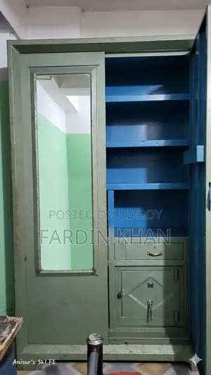Very Good Quality Wardrobe