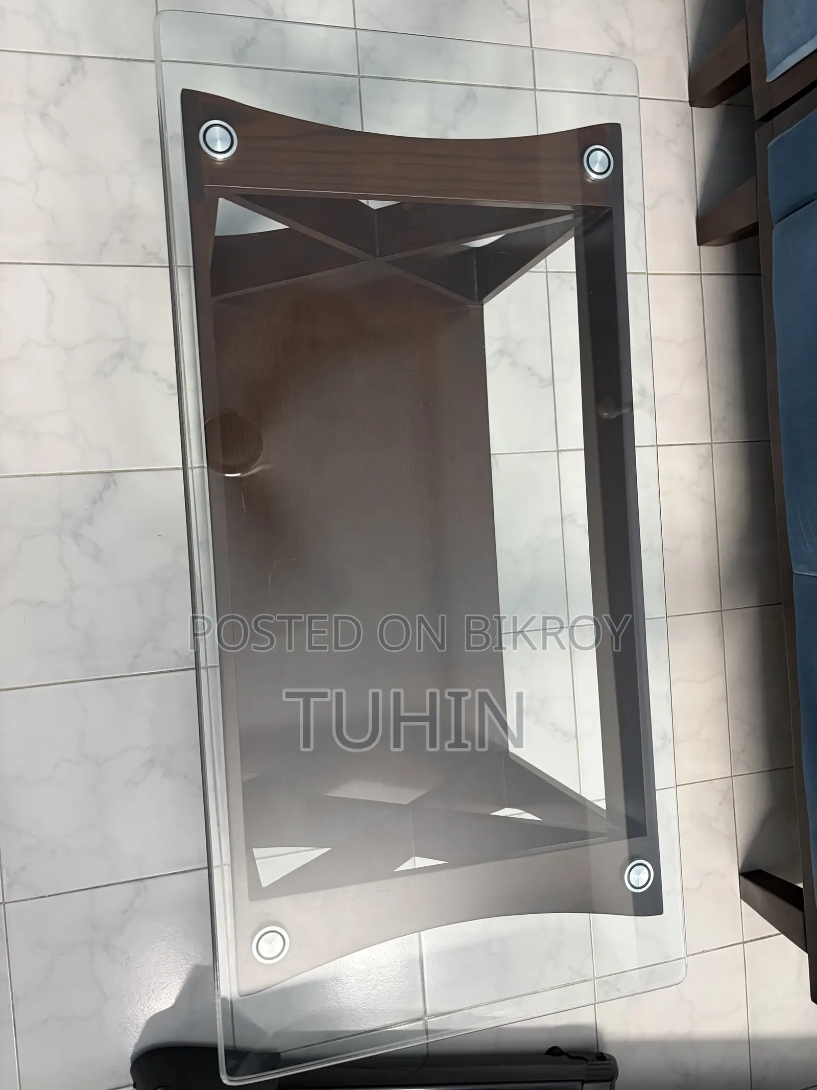 Sleek Center Table