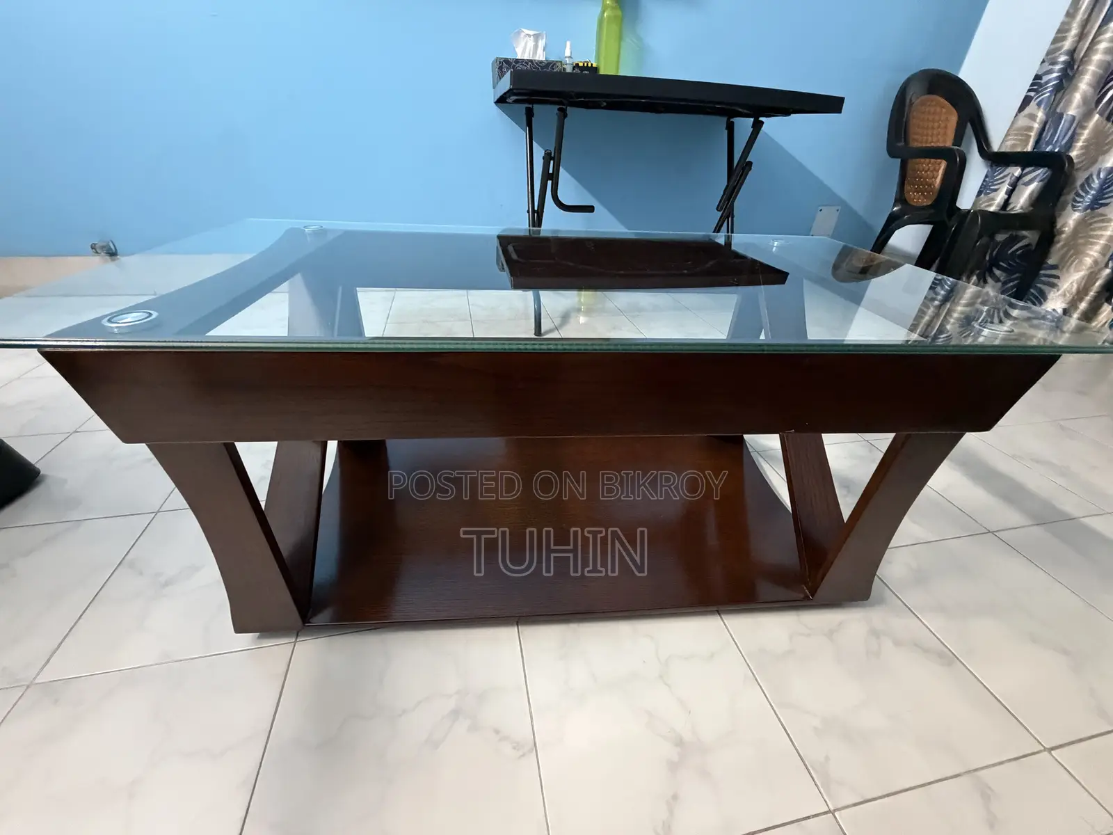 Sleek Center Table