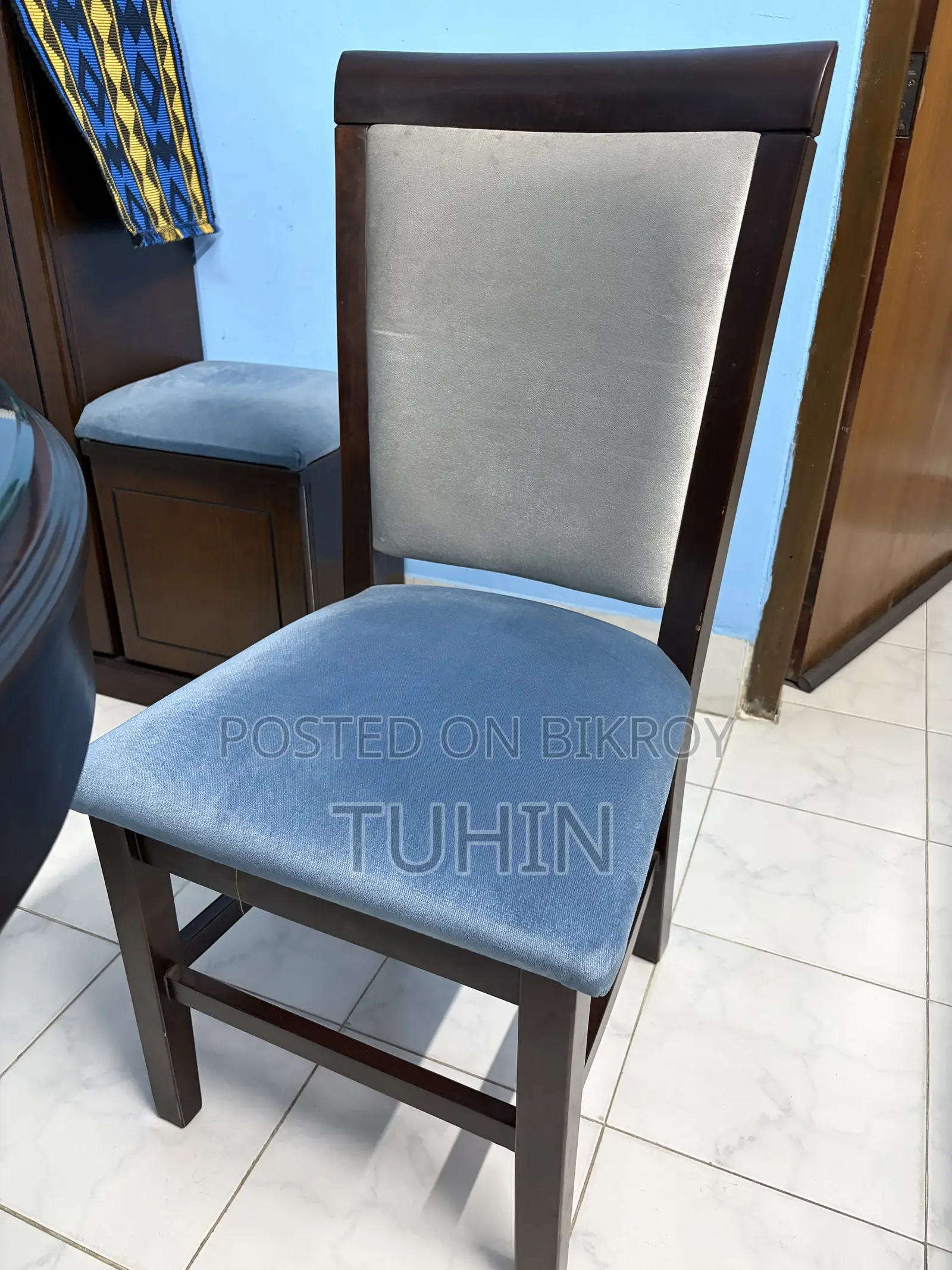Compact Round Dinner Table For Four