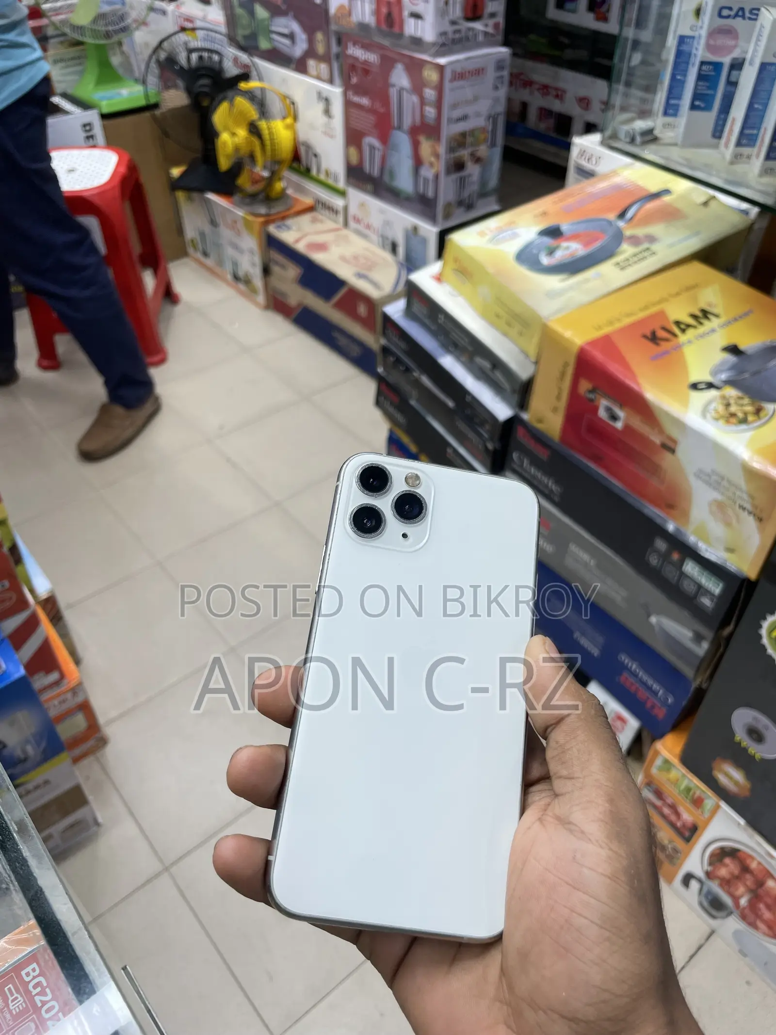 অ্যাপল আইফোন ১১ প্রো ৬৪ জিবি হোয়াইট