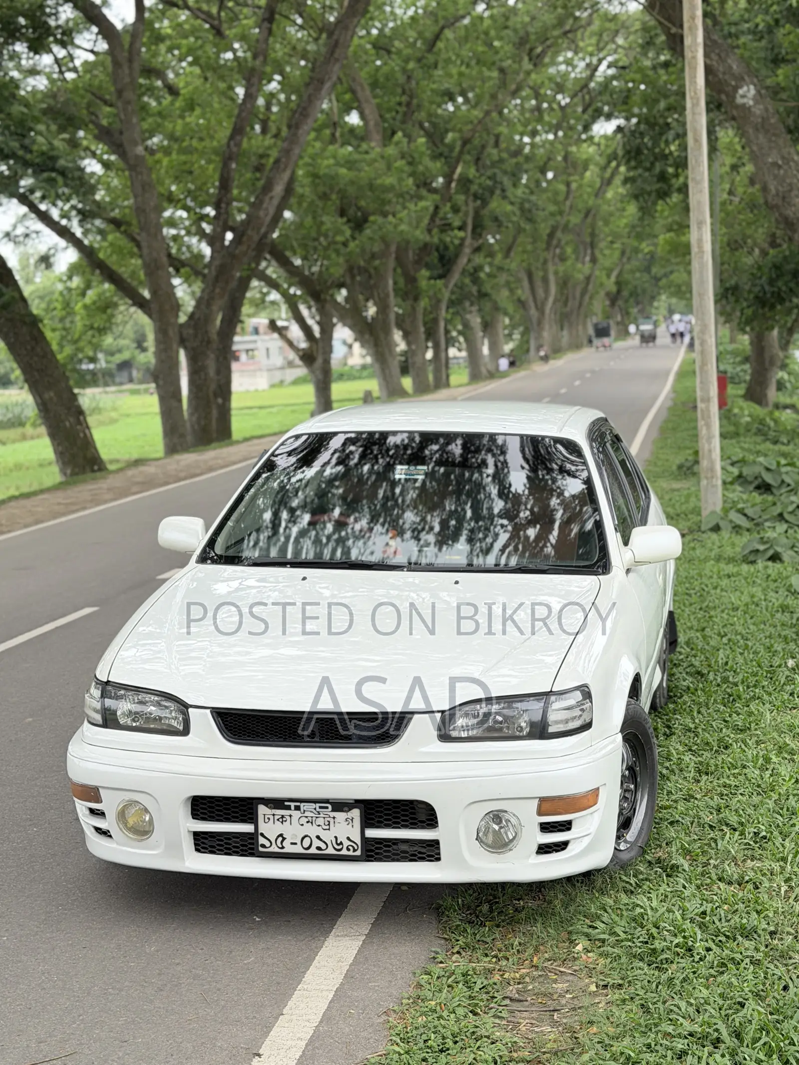 Toyota Corolla Sedan 1996 White