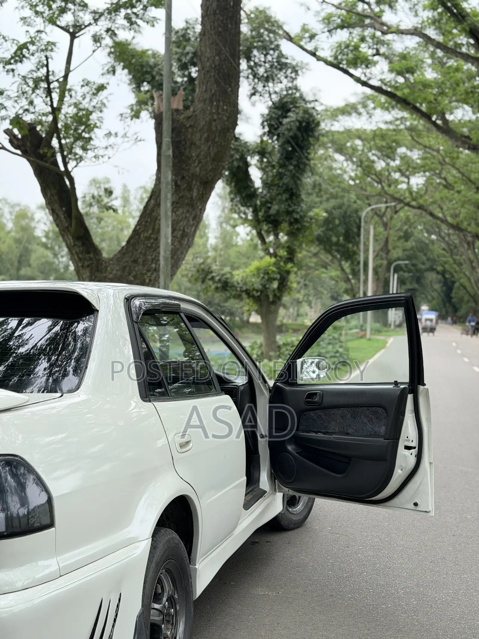 Toyota Corolla Sedan 1996 White