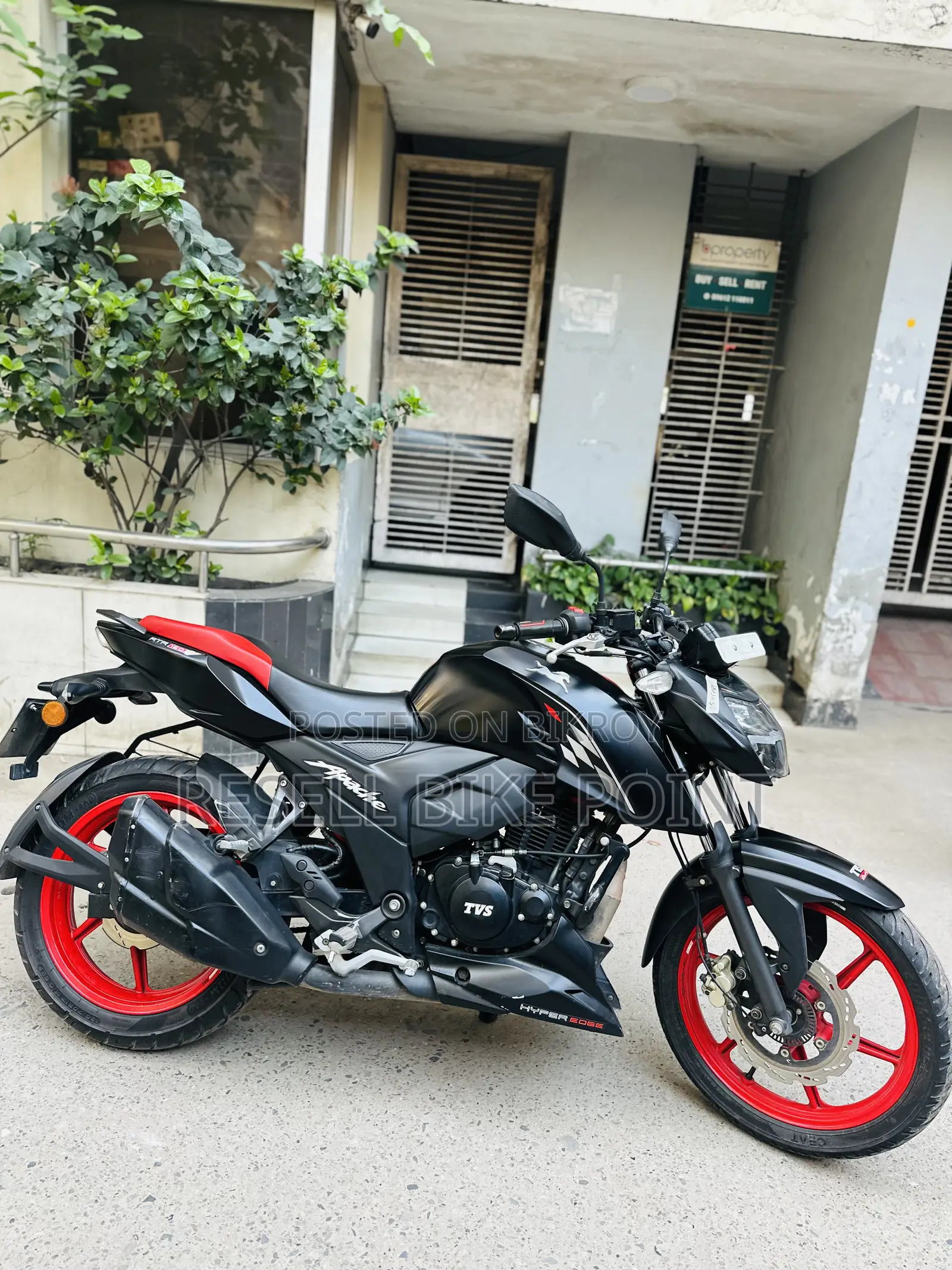 TVS Apache RTR 160 4V Fi 2024 Black