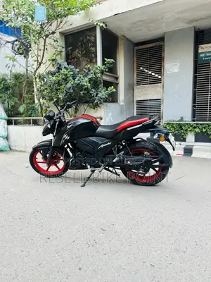 TVS Apache RTR 160 4V Fi 2024 Black