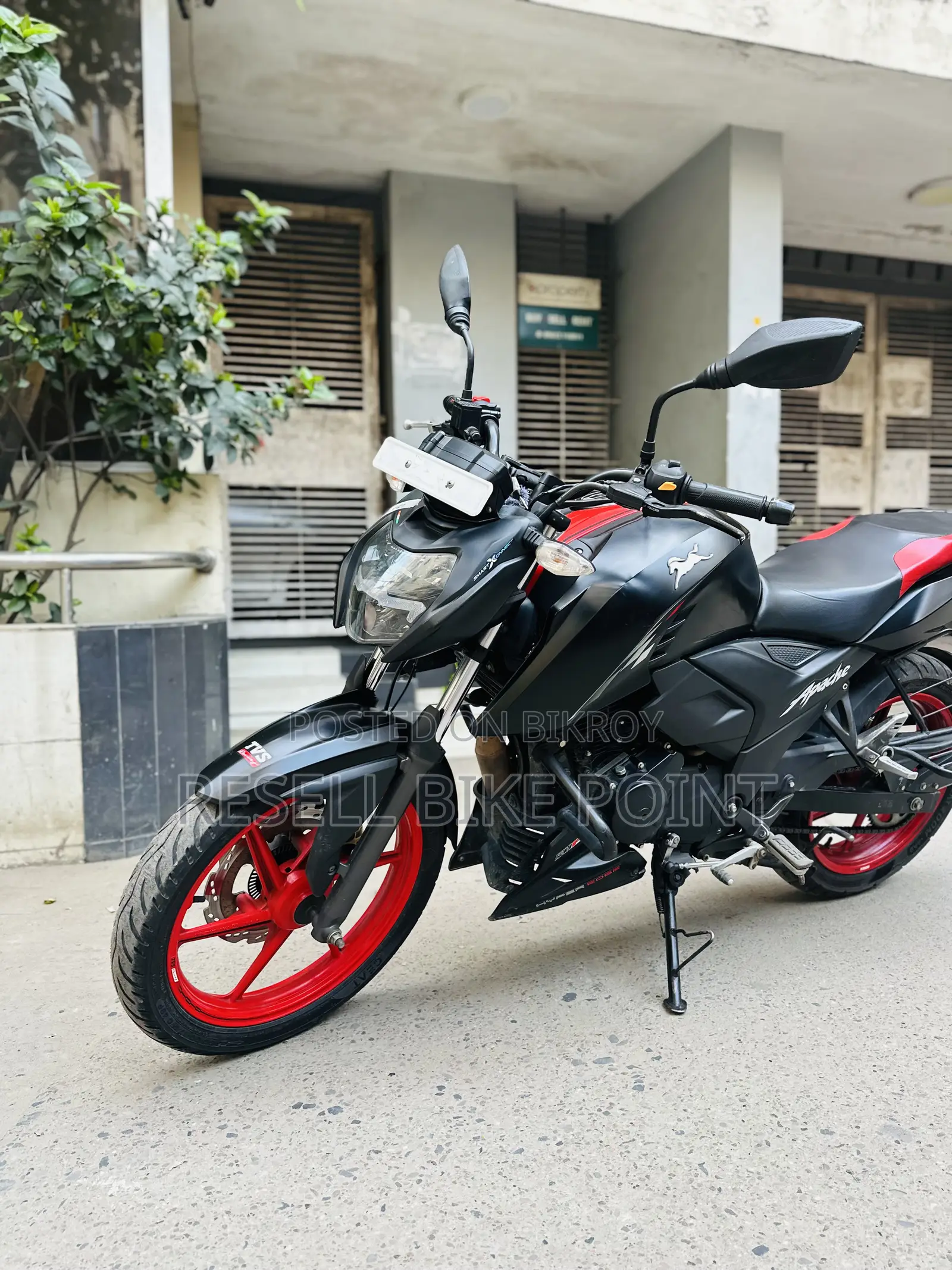 TVS Apache RTR 160 4V Fi 2024 Black