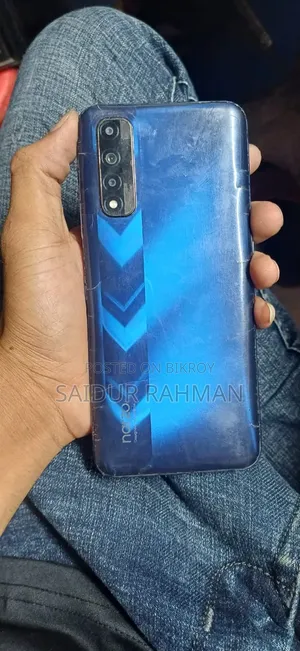 Realme 128 GB Blue