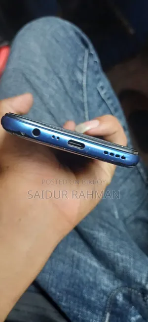 Realme 128 GB Blue