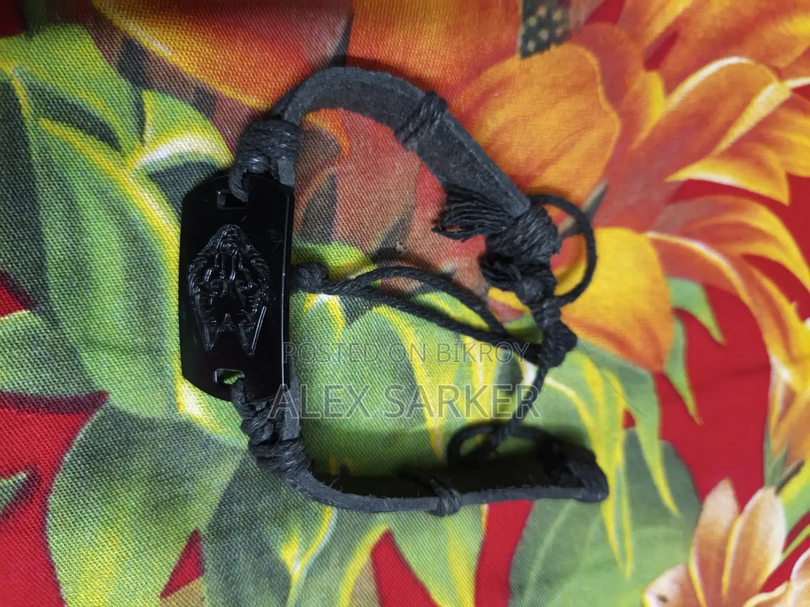 হাতের ব্রেসলেট