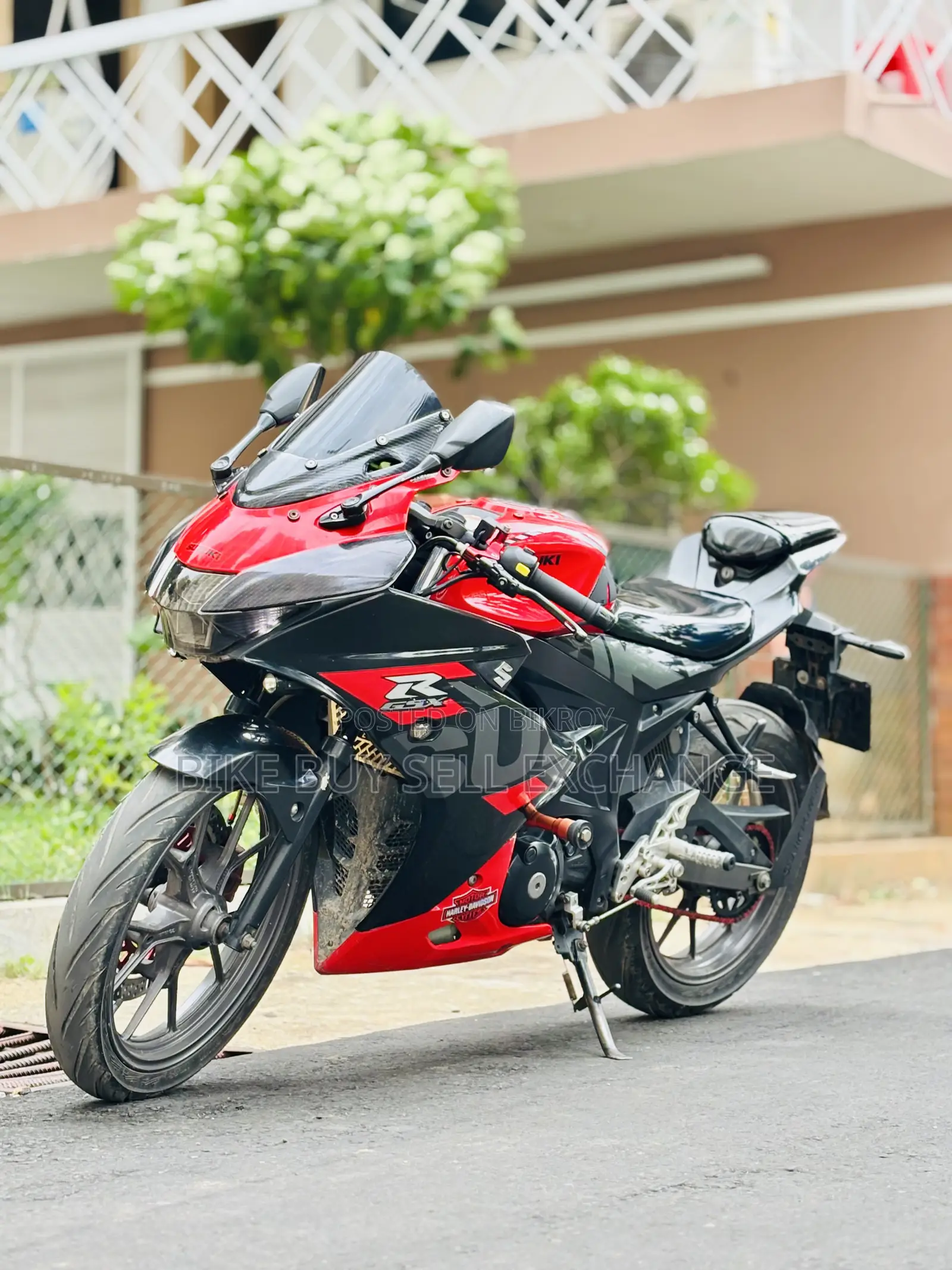 Suzuki GSX-R150 2021 Red
