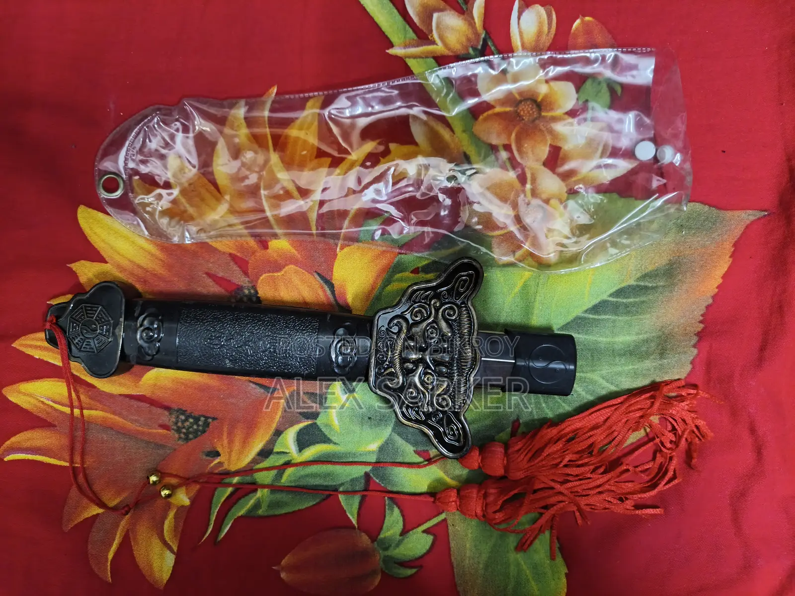 সজ্জাসজ্জার লম্বা তলোয়ার