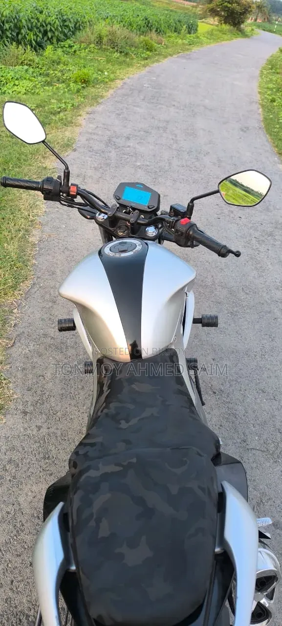 Suzuki Gixxer Monotone 2020 White