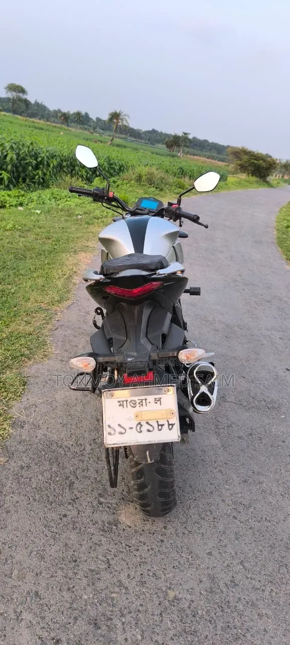Suzuki Gixxer Monotone 2020 White