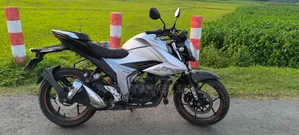 Suzuki Gixxer Monotone 2020 White