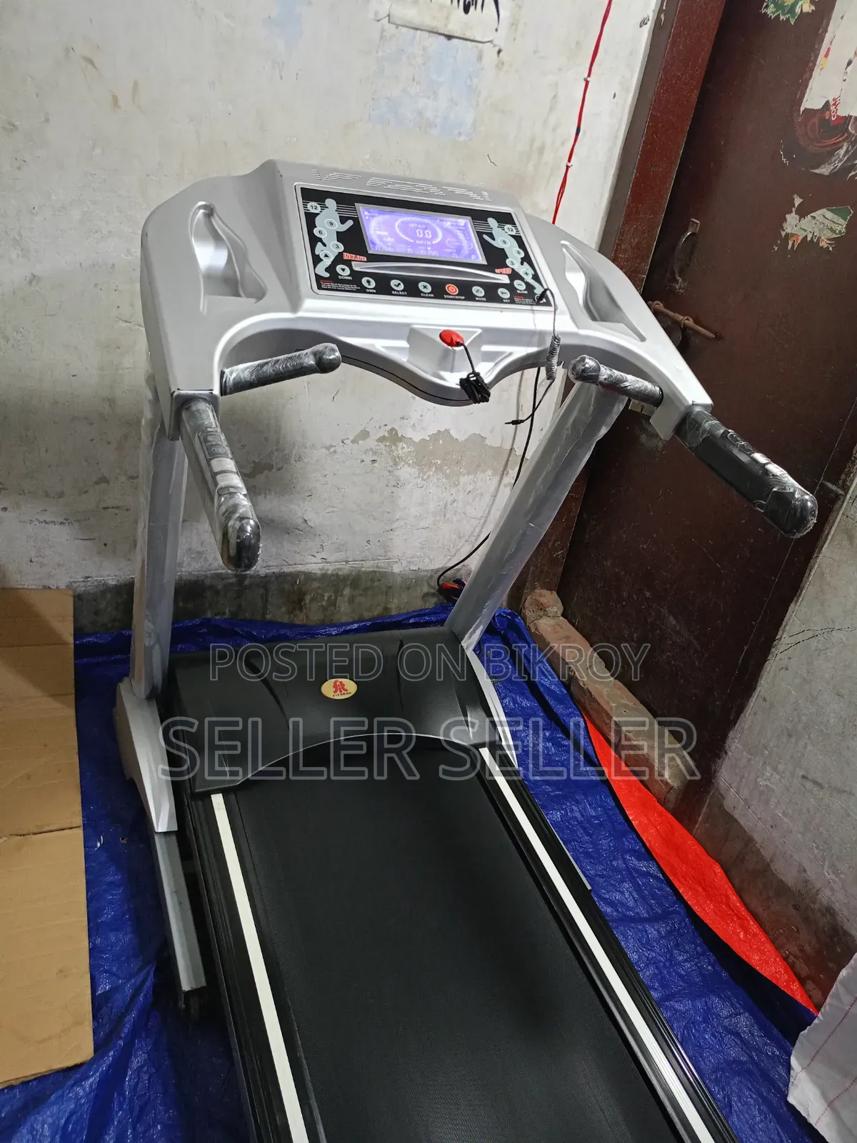 Jada Semi Commercial Motorized Treadmill