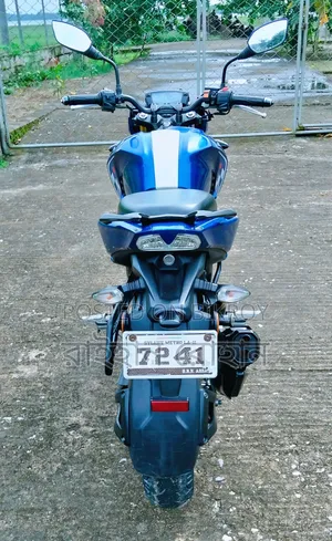 TVS Apache 160 4V 2021 Blue