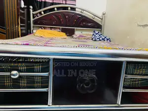 অলমোস্ট ফ্রেশ এস এস এর কিং সাইজ খাট বিক্রি করা হবে।