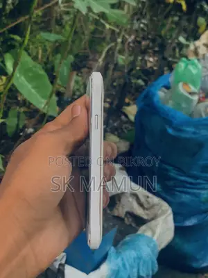 Samsung Galaxy J1 8 GB White