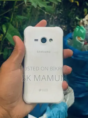 Samsung Galaxy J1 8 GB White