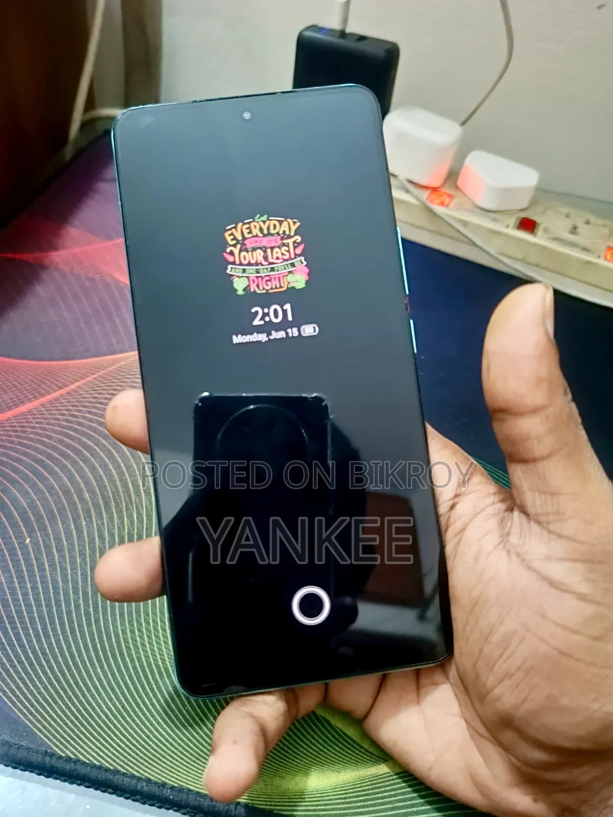 iQOO 128 GB Blue
