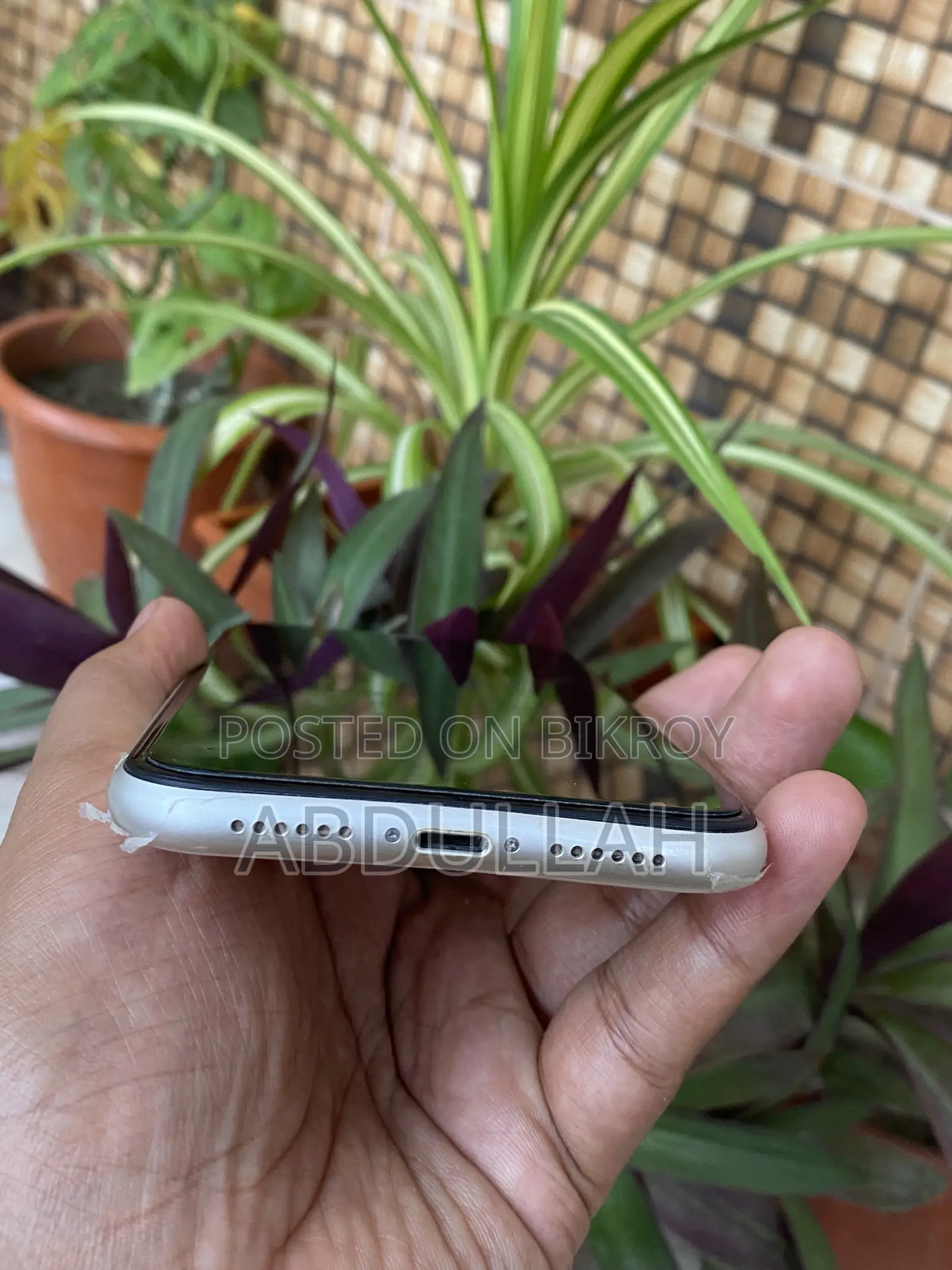 অ্যাপল আইফোন ১১ ৬৪ জিবি হোয়াইট